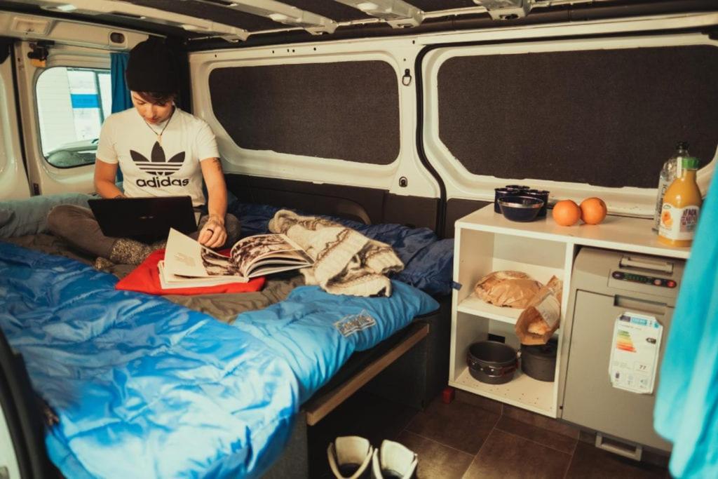 Rent Campervans Кефлавик Экстерьер фото